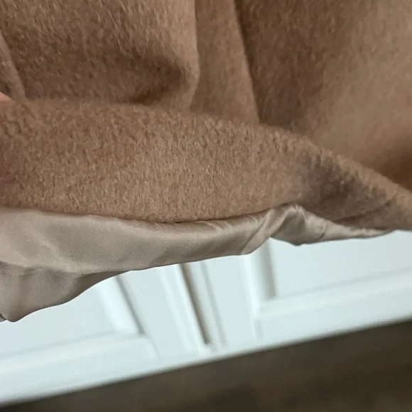 Aritzia Babaton Camel Wool Coat - Picture 6 of 16